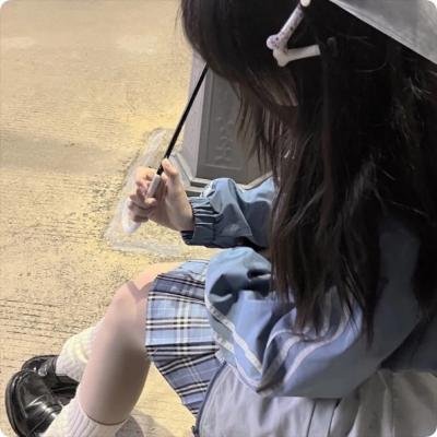 漂亮男孩直播中